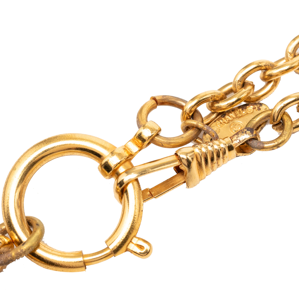 Pre-Loved Chanel Gold Plated 31 Rue Cambon Medallion Pendant Necklace - Picture 4 of 6